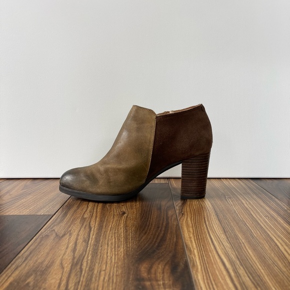 Sperry Zip Ankle High Heel Booties - Picture 5 of 6